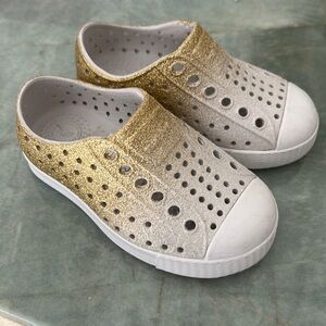 Work once size 6 toddler NATIVE SHOES